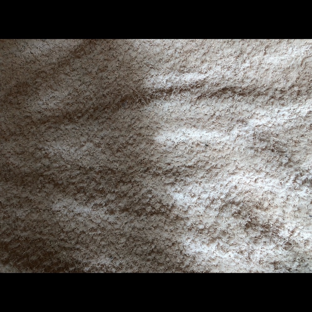 Nude pull over - Picture 2 of 4